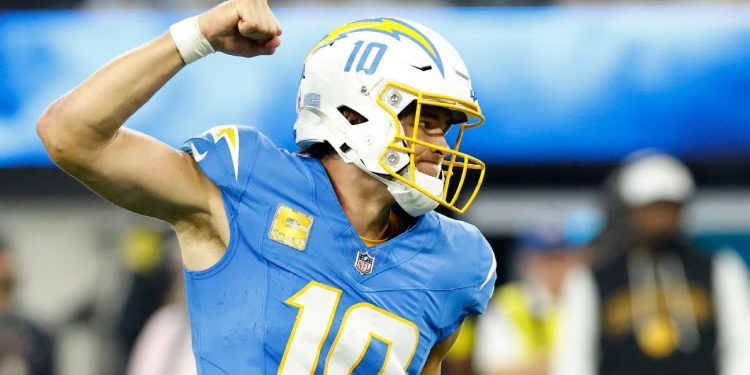 chargers-poke-fun-at-steelers,-topping-nfl-week-10-trolls-–-espn