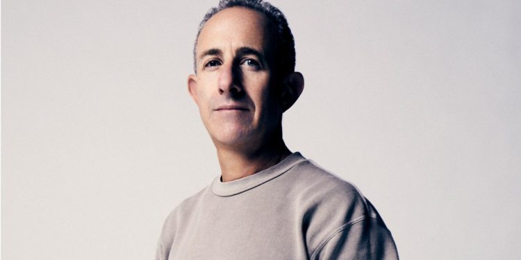 gregg-nadel-named-president-of-a&r-at-warner-records-group-–-billboard