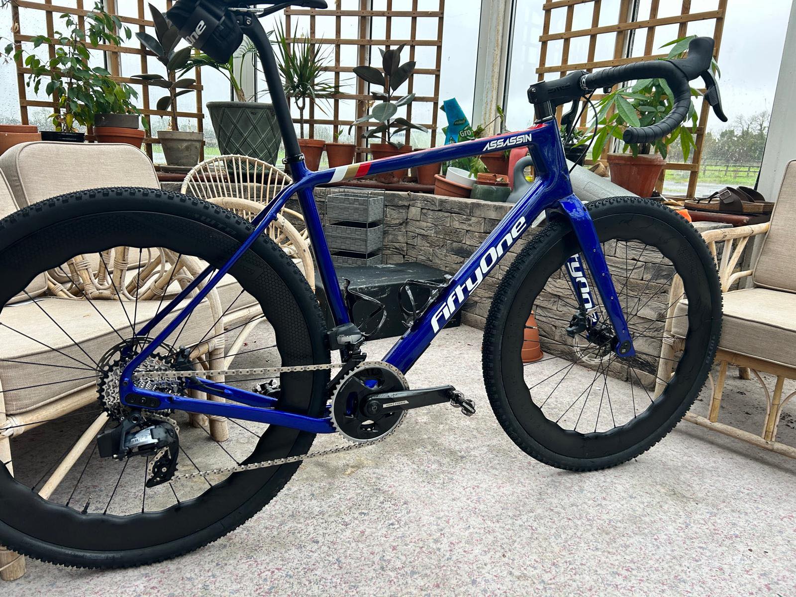 irish-club-cyclist’s-e10,000-bike-stolen,-immediately-on-sale-on-snapchat-–-sticky-bottle