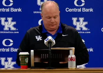 fb:-coach-stoops-–-pre-vanderbilt-press-conference-on-vimeo