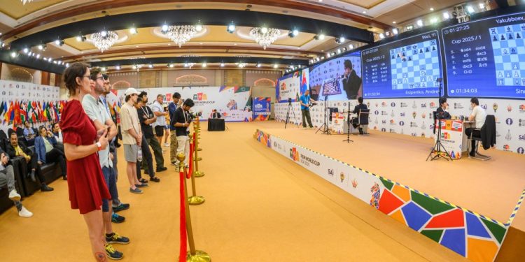 fide-world-cup-2025-semifinals:-game-2-ends-in-deadlock-as-tiebreaks-await