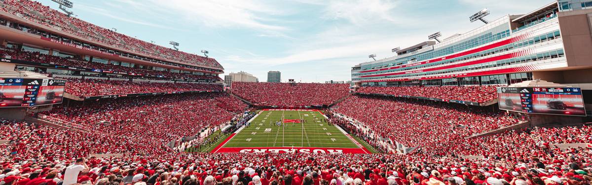 ekeler-nominated-for-2025-broyles-award-–-university-of-nebraska-–-huskers.com