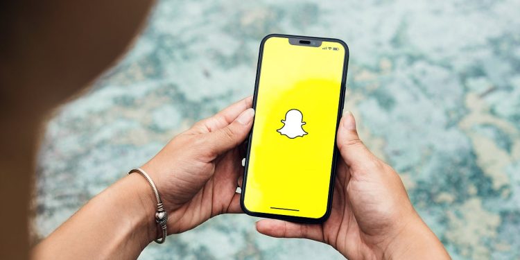 snapchat-deepens-india-playbook-with-first-homegrown-campaign,-‘say-it-in-a-snap’