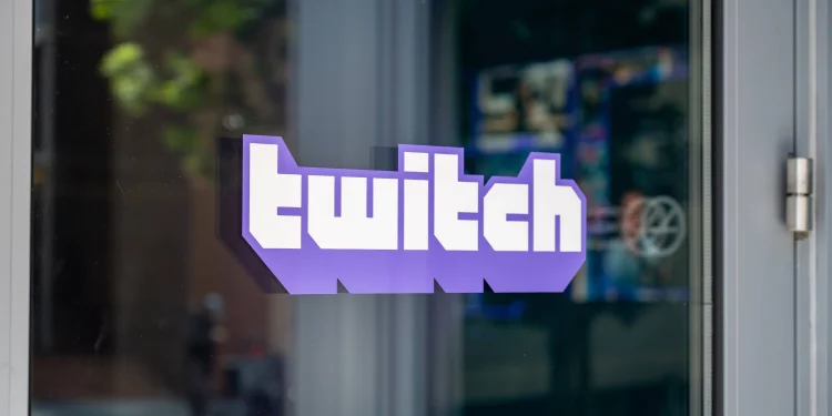 how-did-cuffem-get-injured-at-playboy-carti’s-concert?-streamer-returns-to-twitch-and-…