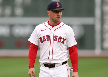 report:-cubs-showing-renewed-interest-in-bregman-|-thescore.com