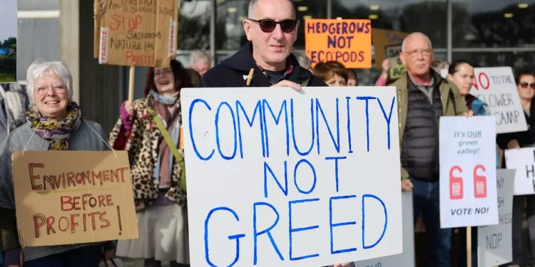 eden-project-co-founder-sir-tim-smit’s-contentious-holiday-‘domes’-plan-fails-appeal-–-cornwall-live