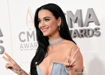 katy-perry-shares-new-photos,-videos-with-justin-trudeau-in-instagram-post-|-kgw.com