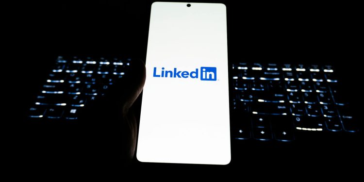 women-don-fake-mustaches-in-linkedin-‘gender-bias’-fight-–-canadian-affairs