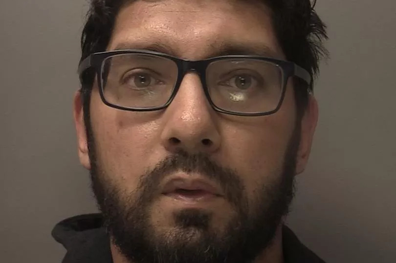 birmingham-snapchat-rapist-caught-after-girl,-15,-alerted-police-‘by-ordering-pizza’