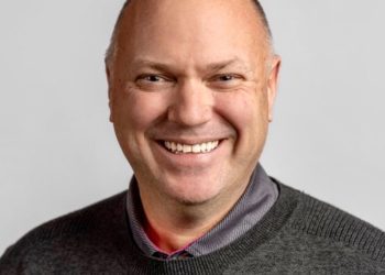 tech-moves:-t-mobile-names-coo;-microsoft-and-amazon-execs-depart;-redfin-vet-joins-rentspree