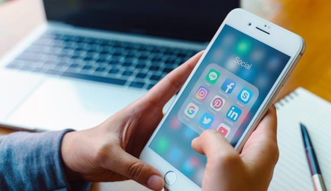 delete-these-3-social-media-apps-if-you-want-better-privacy-–-shefinds