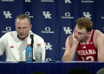 mbb:-coach-devries-and-tucker-devries-–-kentucky-postgame-on-vimeo