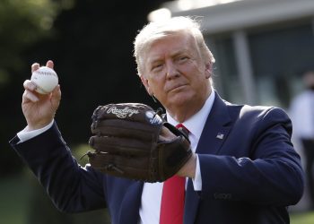 president-trump-reportedly-caused-‘split’-in-mlb-clubhouse-–-yahoo-sports