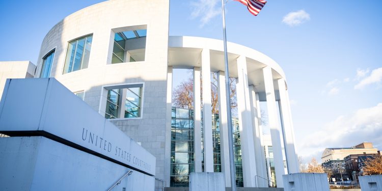 lawsuit-alleges-conspiracy-to-obtain-intimate-photos-of-student-–-masslive.com