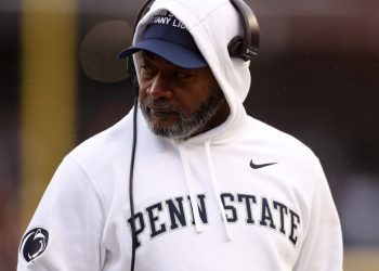 bsd-youtube-show:-pinstripe-bowl-postgame-–-black-shoe-diaries