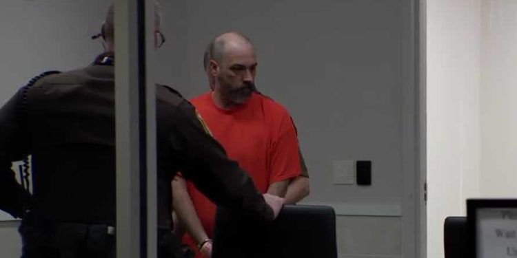 prosecutors-say-menomonee-falls-man-paid-13-year-old-girl-for-sex