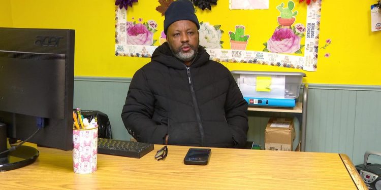 director-of-minnesota-day-care-featured-in-youtube-video-on-fraud-responds-–-cbs-news
