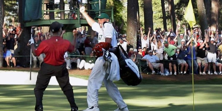 tiger-woods’-father-said-woods-will-hit-shots-people-talk-about-for-30-years.-earl-was-right