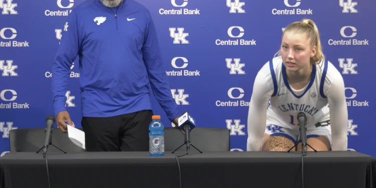oklahoma-post-game-presser-w/-coach-brooks,-jordan-obi,-and-clara-strack-on-vimeo