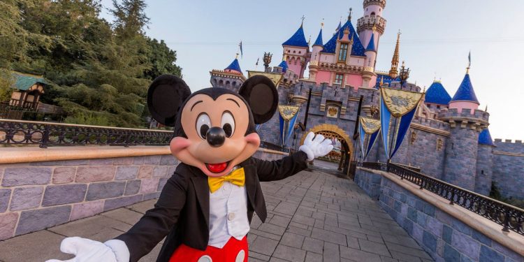 man-arrested-for-threatening-jd-vance-on-disneyland’s-instagram-page-–-the-independent