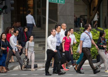 stuck-in-your-career?-singapore-mom-&-linkedin-list-most-in-demand-jobs-heading-into-2026