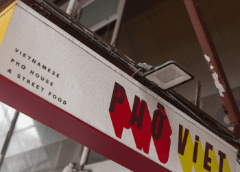 business-owner-claims-he-lost-up-to-$2000-a-day-after-facebook-and-instagram-accounts-banned