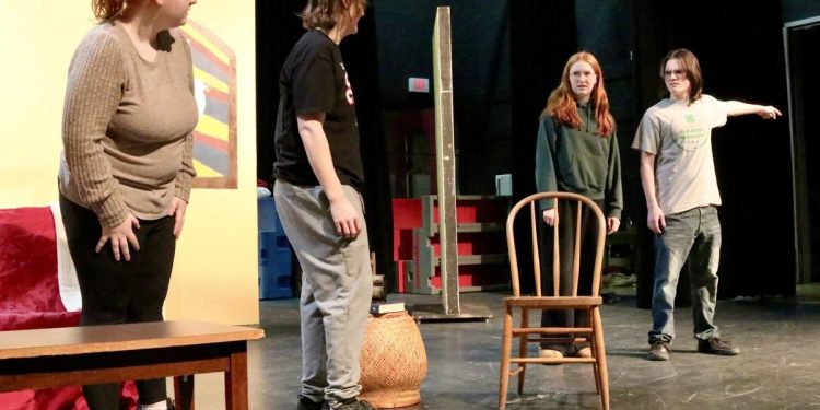 k-w-theatre-to-compete-with-one-act-play-‘twitch’-|-news-–-southernminn.com