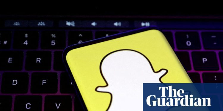 snapchat’s-parent-company-settles-social-media-addiction-lawsuit-before-trial