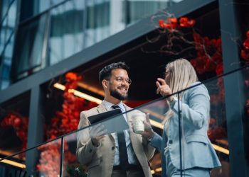 man-calls-out-linkedin-obsessed-corporate-workers—goes-viral:-‘terrify-me’-–-newsweek