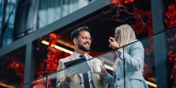 man-calls-out-linkedin-obsessed-corporate-workers—goes-viral:-‘terrify-me’-–-newsweek