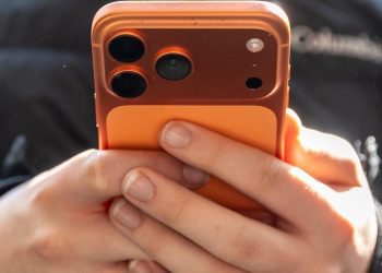meta,-youtube-will-still-go-to-trial-after-tiktok-settles-social-media-addiction-lawsuit