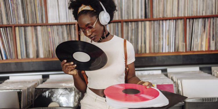 a-‘quiet-revolution’:-why-young-people-are-ditching-social-media-–-cnbc