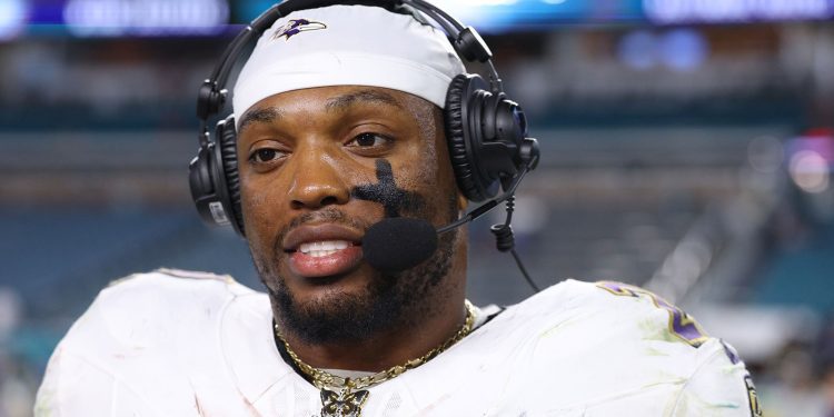 ravens-rb-derrick-henry-tries-to-recruit-aj.-brown-on-twitch-stream-–-clutchpoints