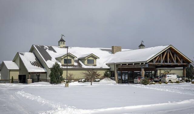 ace-bartenders-owners-purchase-the-club-at-blackthorne-for-$3.9m-amid-zoning-dispute