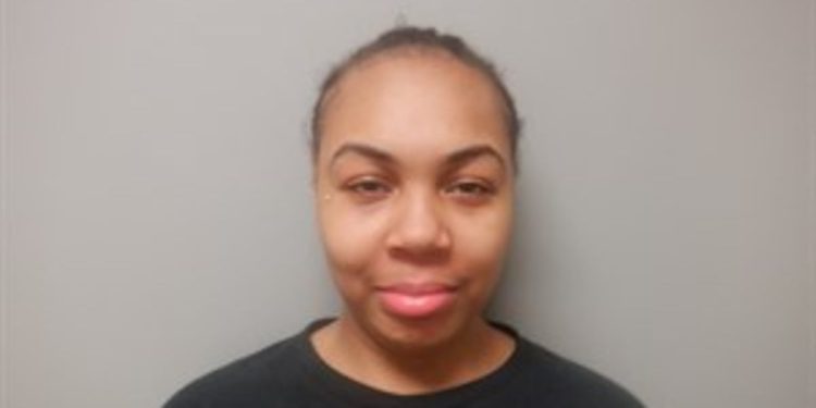 woman-arrested-after-waving-stolen-gun-on-facebook-live-–-kait