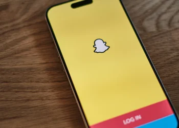snapchat’s-‘arrival-notifications’-let-you-inform-your-friends-that-you’ve-reached-home-safely