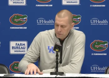 mbb:-coach-pope,-chandler,-and-moreno-–-florida-postgame-on-vimeo