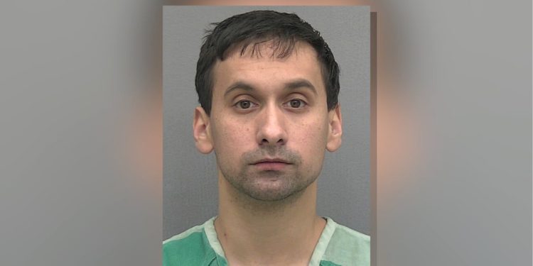 gainesville-man-arrested-for-inappropriate-conversations-with-children-on-snapchat,-officers-say