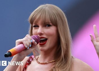 man-sold-fake-taylor-swift-tickets-on-facebook-and-gumtree-–-bbc