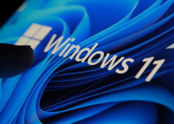 facebook-ads-spread-fake-windows-11-downloads-that-steal-passwords-and-crypto-wallets