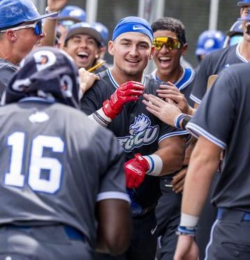 fgcu-remains-undefeated-with-14-7-win-over-stonehill