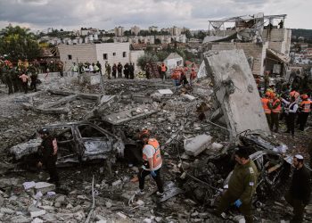 us,-israel-attack-iran-live:-tehran-confirms-khamenei’s-killing-|-news-–-al-jazeera