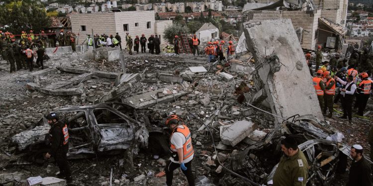 us,-israel-attack-iran-live:-tehran-confirms-khamenei’s-killing-|-news-–-al-jazeera
