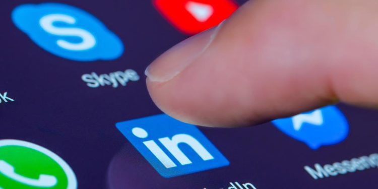 linkedin-‘like’-leads-to-sanction-for-magistrate-–-the-law-society-gazette