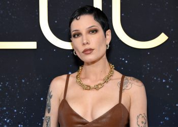 halsey-slams-tumblr-for-leaving-them-out-of-19th-anniversary-highlight-reel