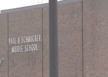 snapchat-threat-prompts-extra-security-at-schmucker-middle-school-–-wndu