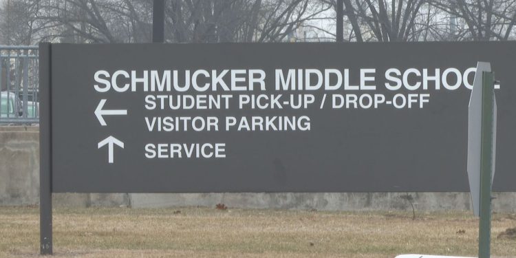 p-h-m-schmucker-middle-school-investigates-threatening-social-media-message-–-wsbt