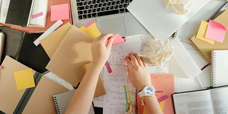 7-tools-and-tips-to-get-—-and-stay-—-organized-as-a-freelancer