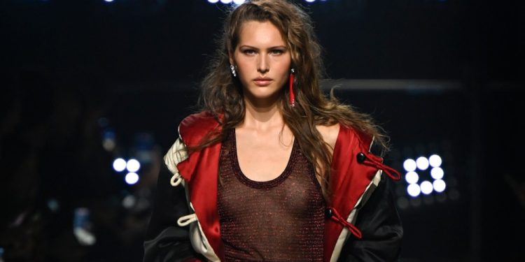 isabel-marant-fall-2026:-hot-hurry-–-wwd
