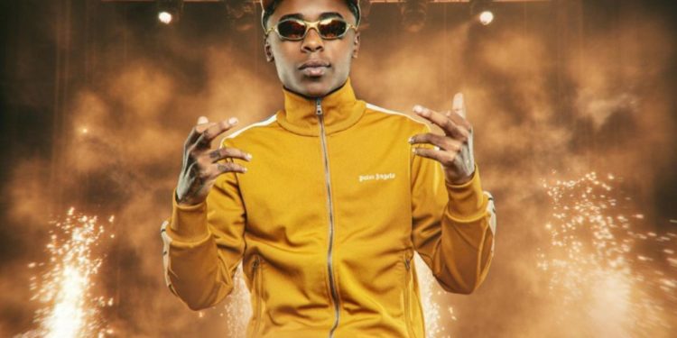 mc-meno-k-signs-with-warner-music-after-becoming-brazil’s-most-streamed-male-artist